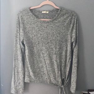 Long sleeve knotted top